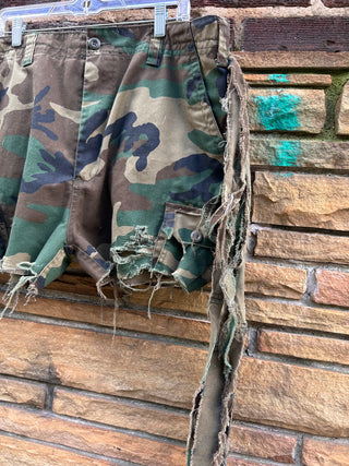 Custom Camo Fringe Shorts w. Drawstring | Size L - The Vault by Sacha