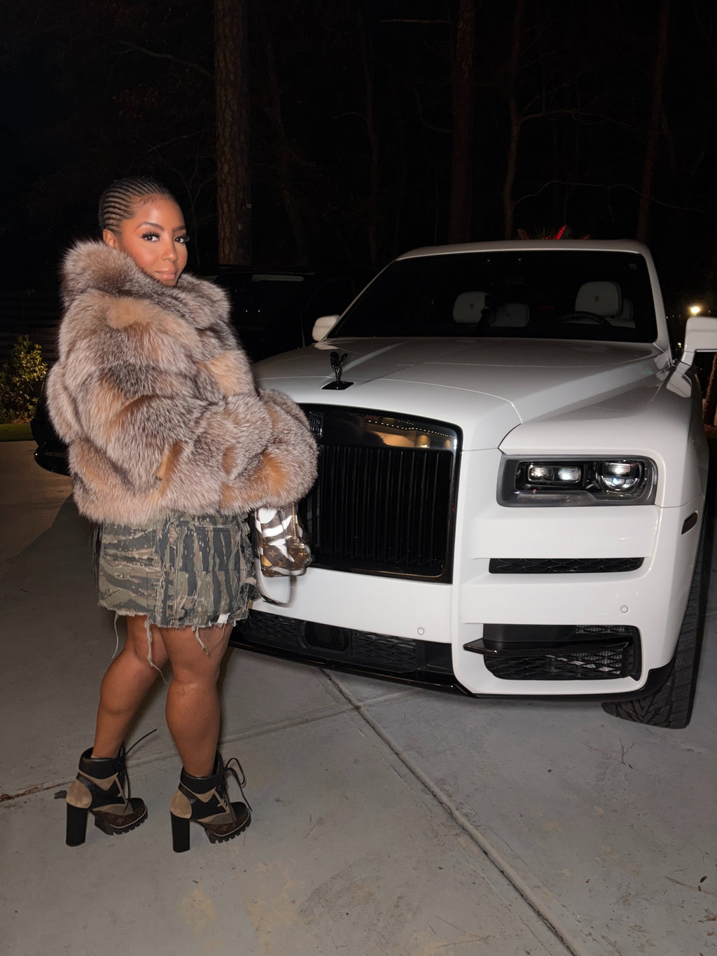 She Gorgeous Genuine Fox Fur - The Vault by Sacha