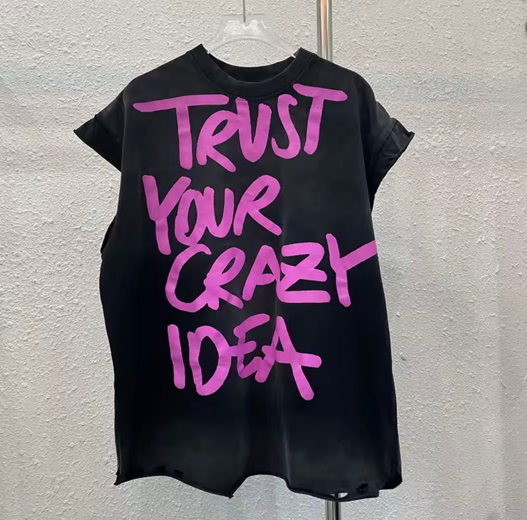 Magic Graphic muscle tee
