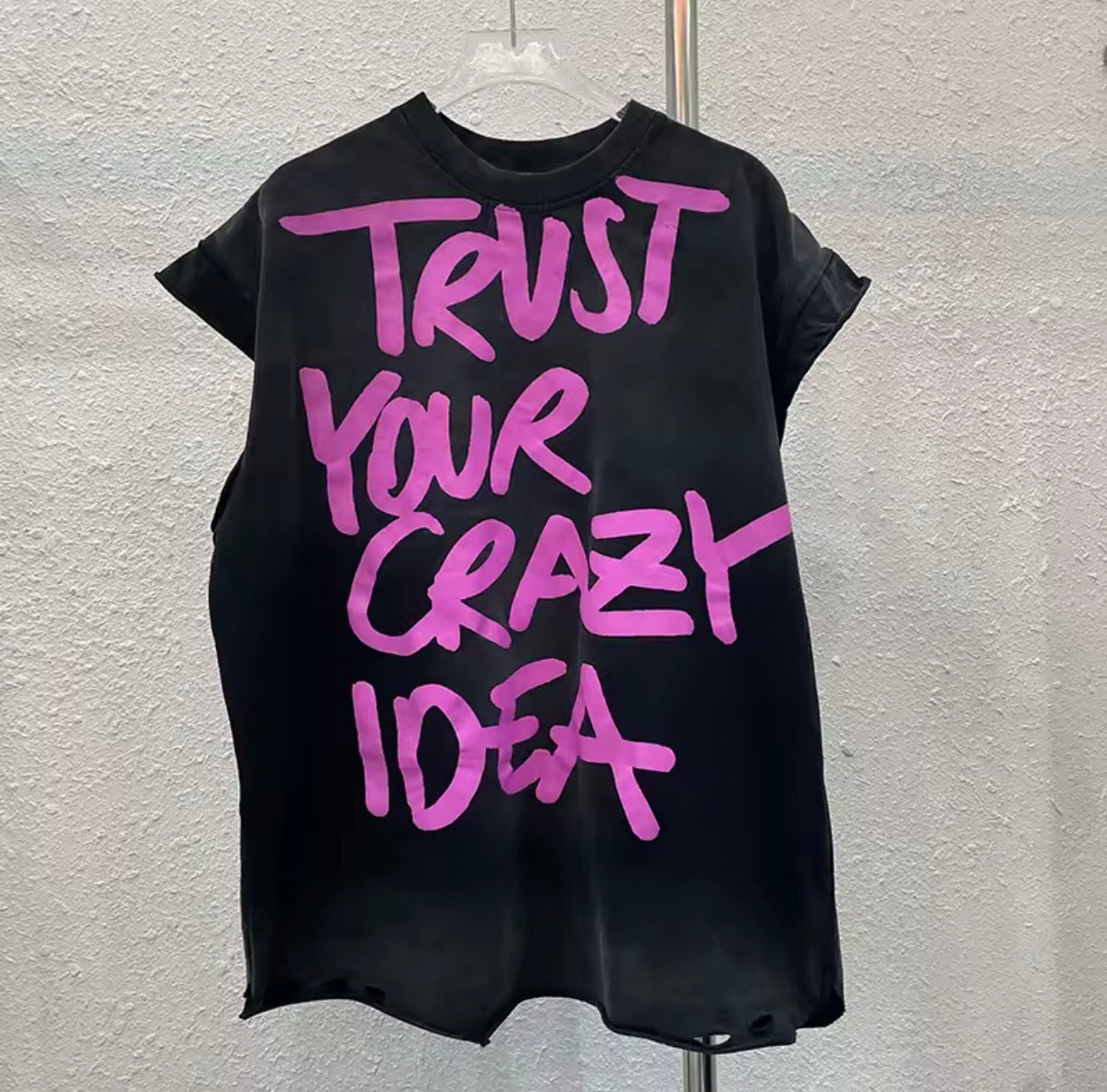 Magic Graphic muscle tee