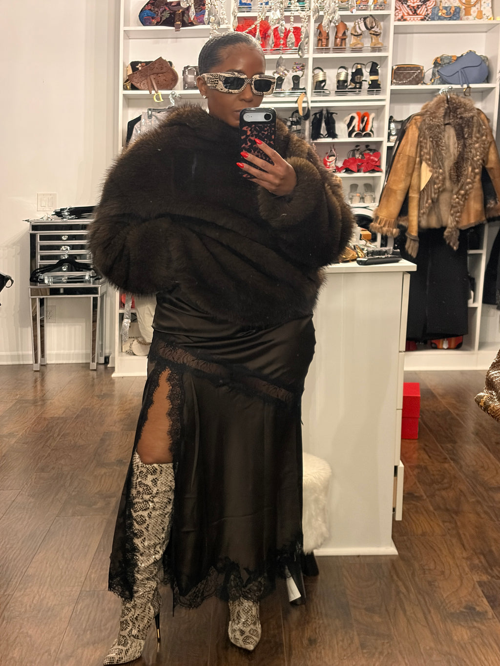 Bear Hug Hoodie w/ pockets-Preorder - The Vault by Sacha