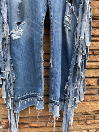 Custom Distressed Fringe Levi’s