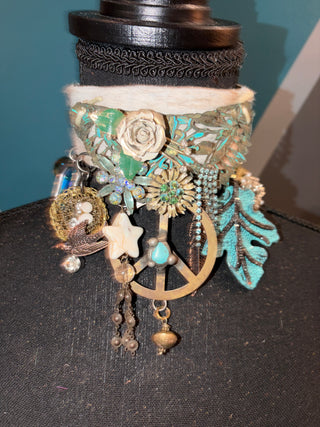 Enchanted Dreams Choker