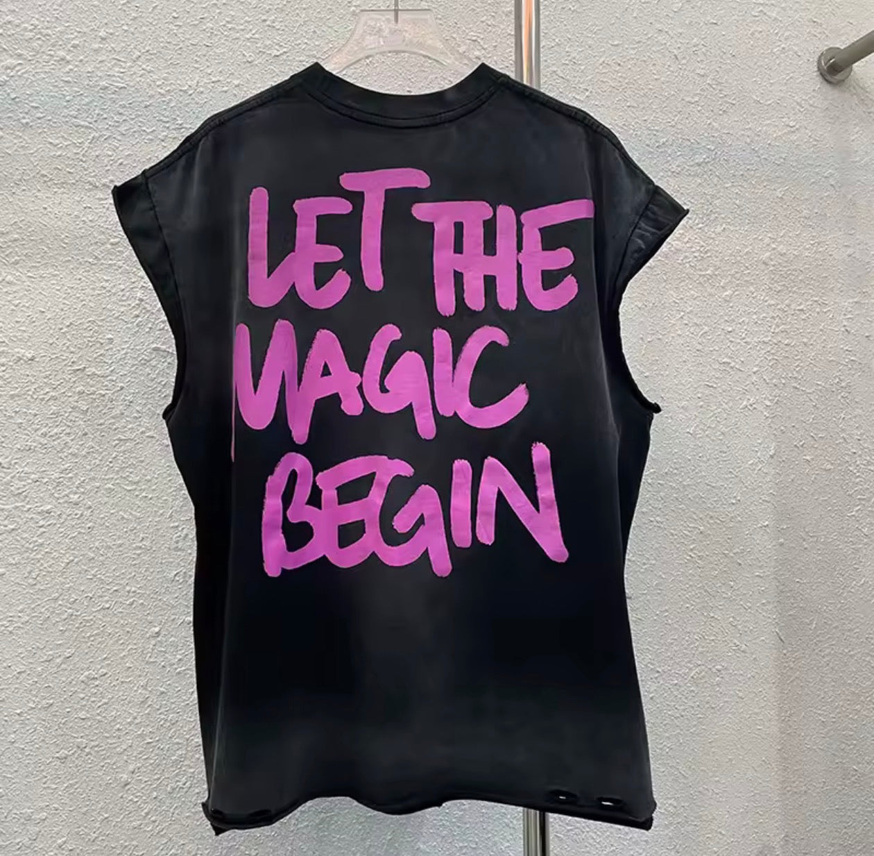 Magic Graphic muscle tee