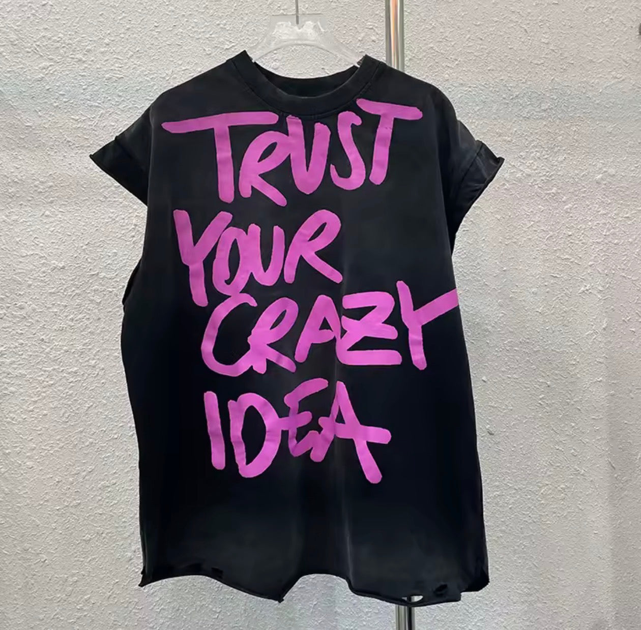 Magic Graphic muscle tee