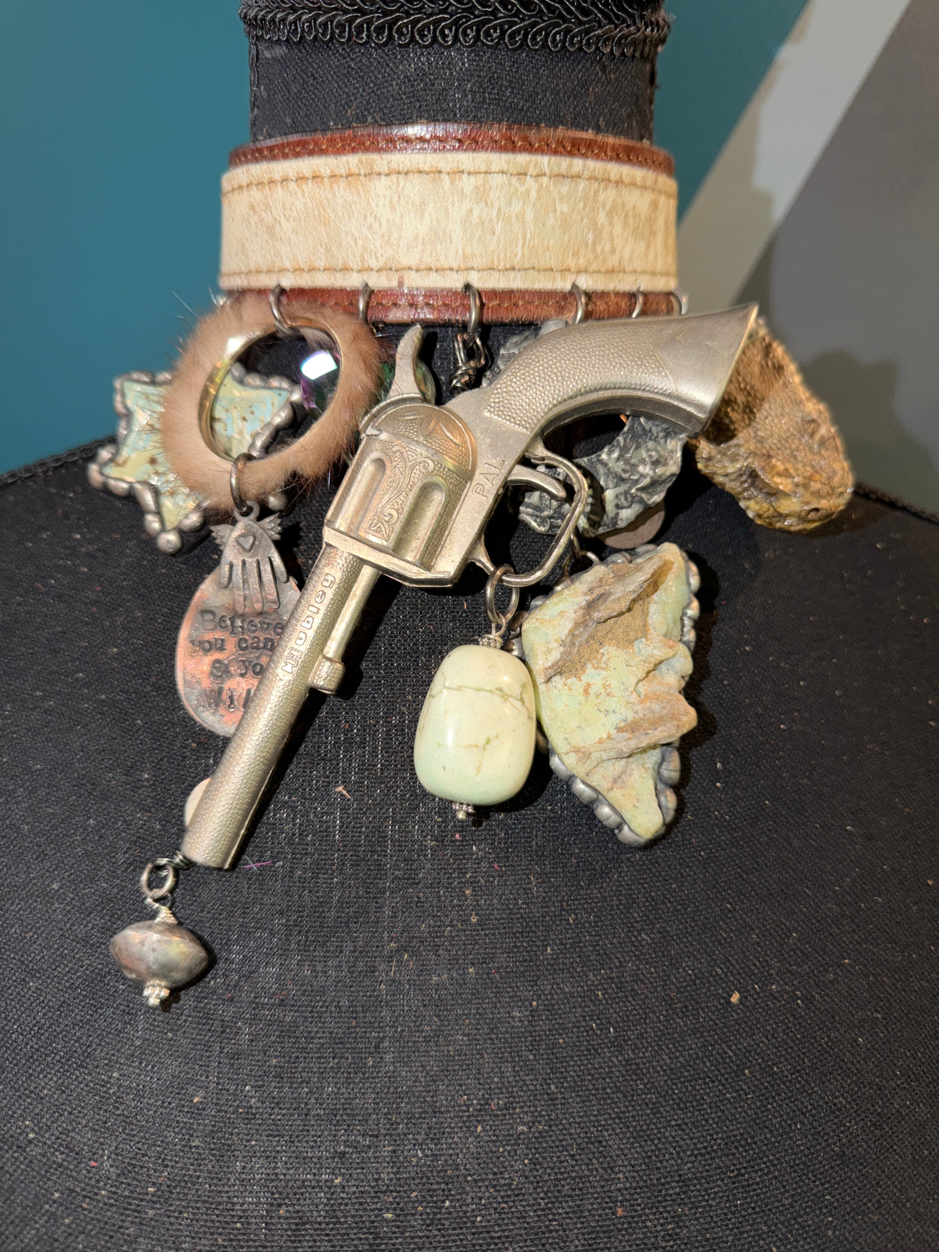 Outlaw's Luck Choker