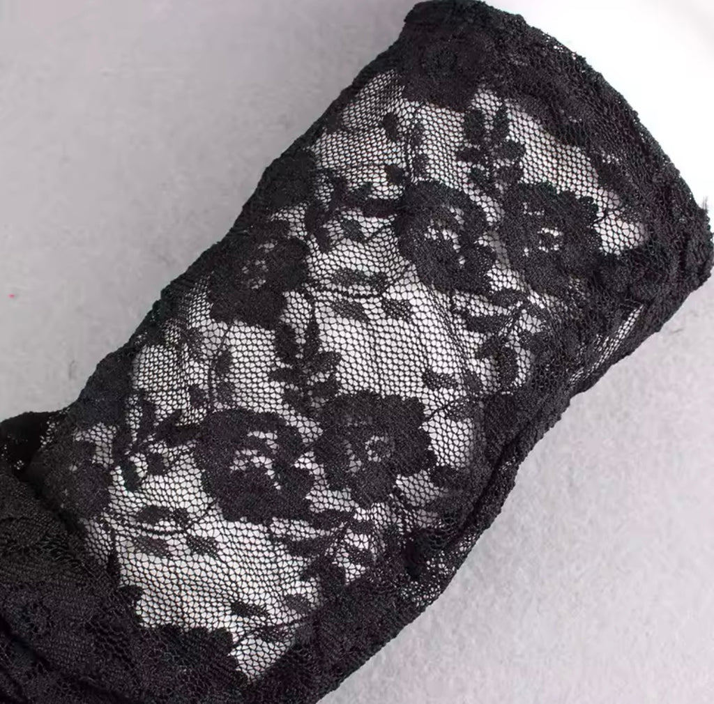 Midnight Lace Gloves - The Vault by Sacha