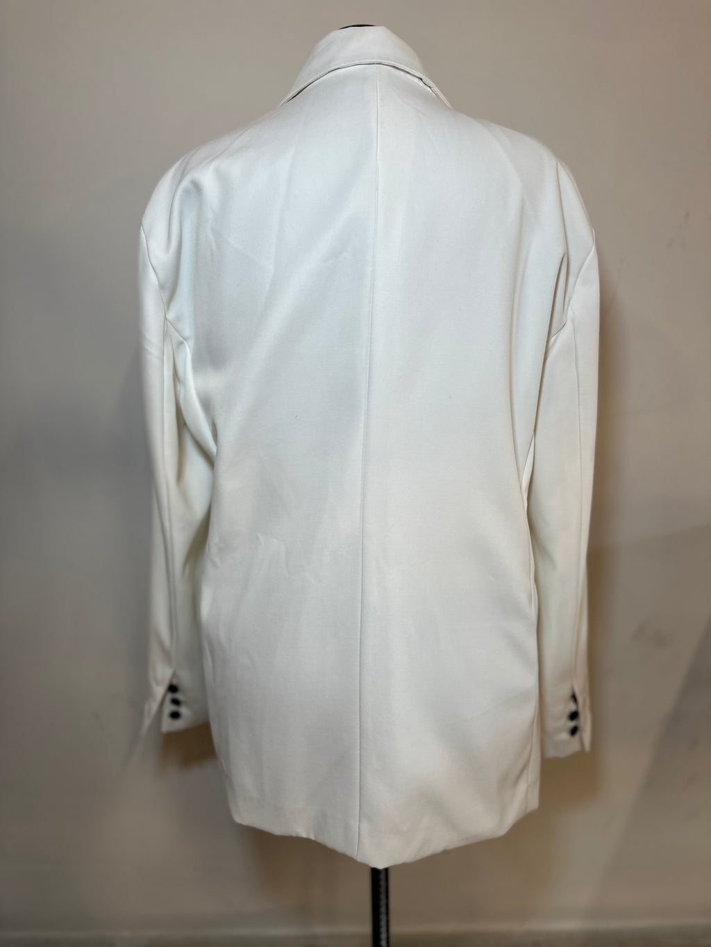 Classic White Blazer | SIZE M | FINAL SALE - The Vault by Sacha