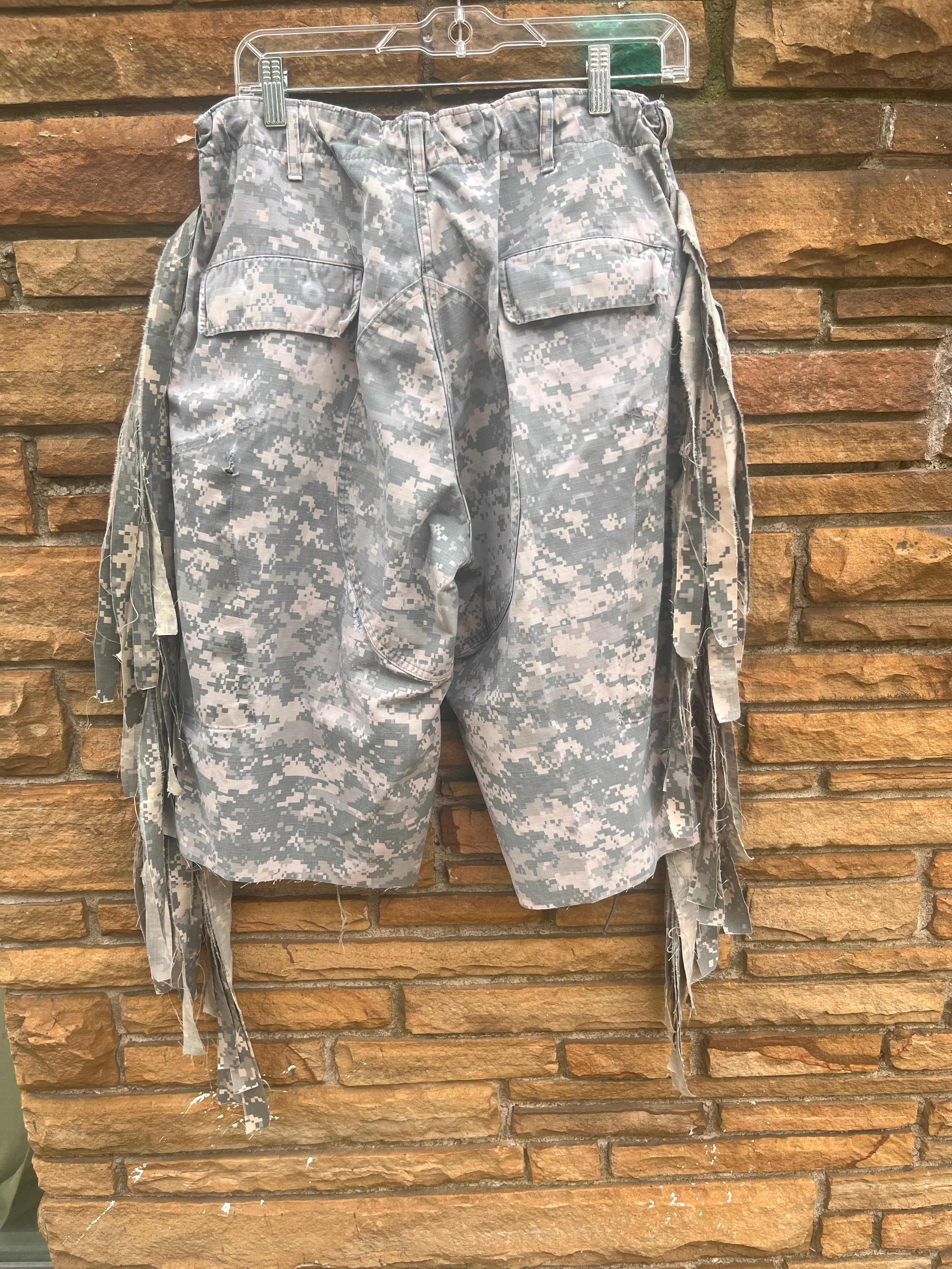 Camo Fringe Bermuda C - The Vault by Sacha