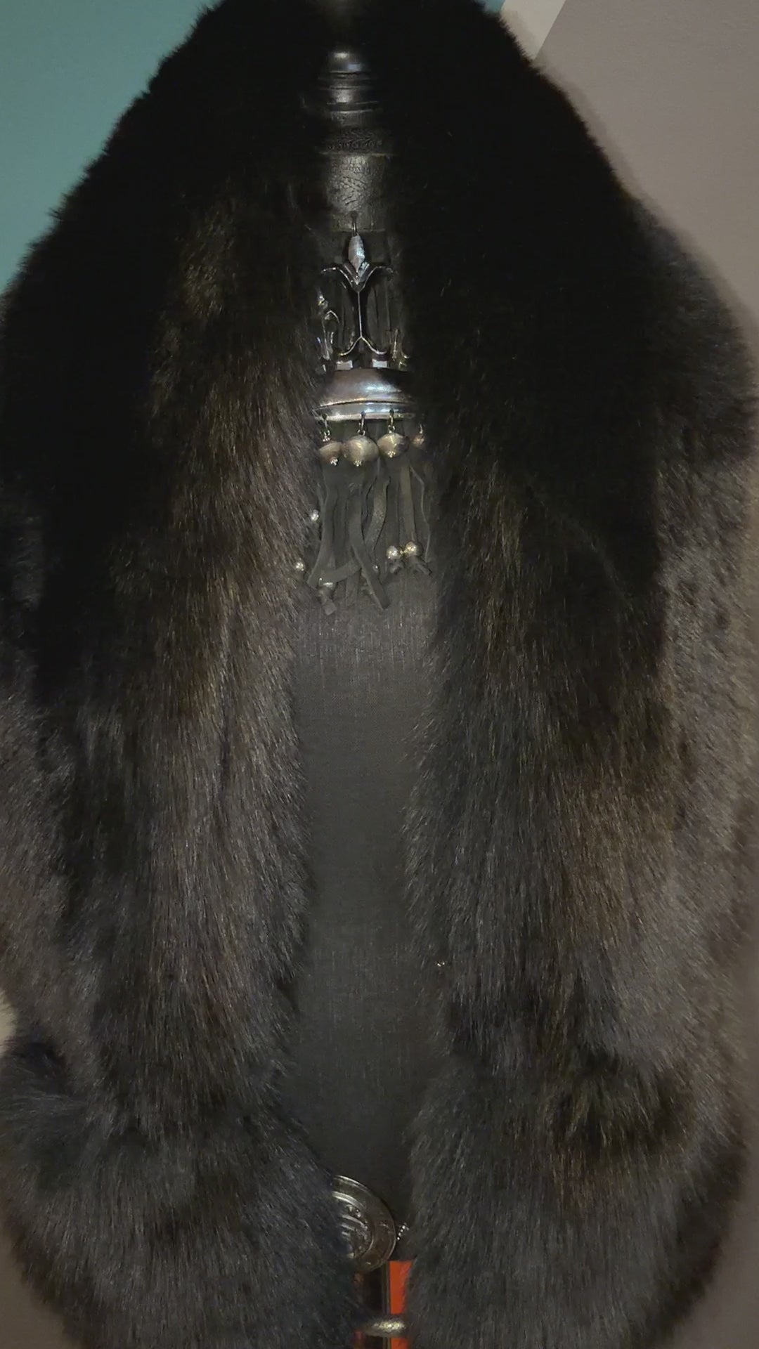 Onyx Fox Fur Scarf w/pockets