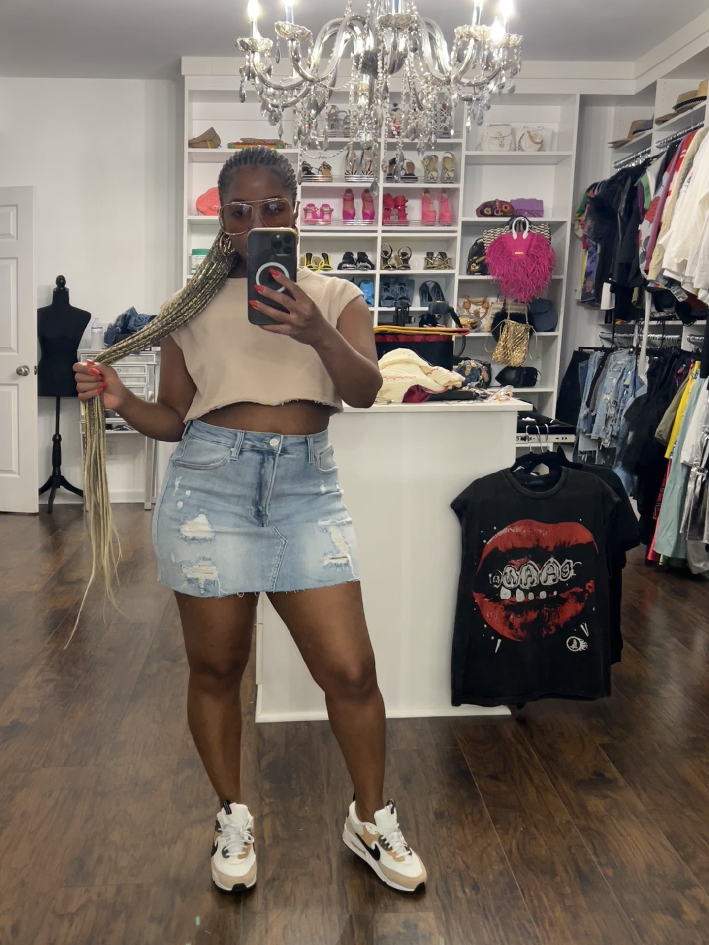 Sleeveless Cropped Sweatshirt