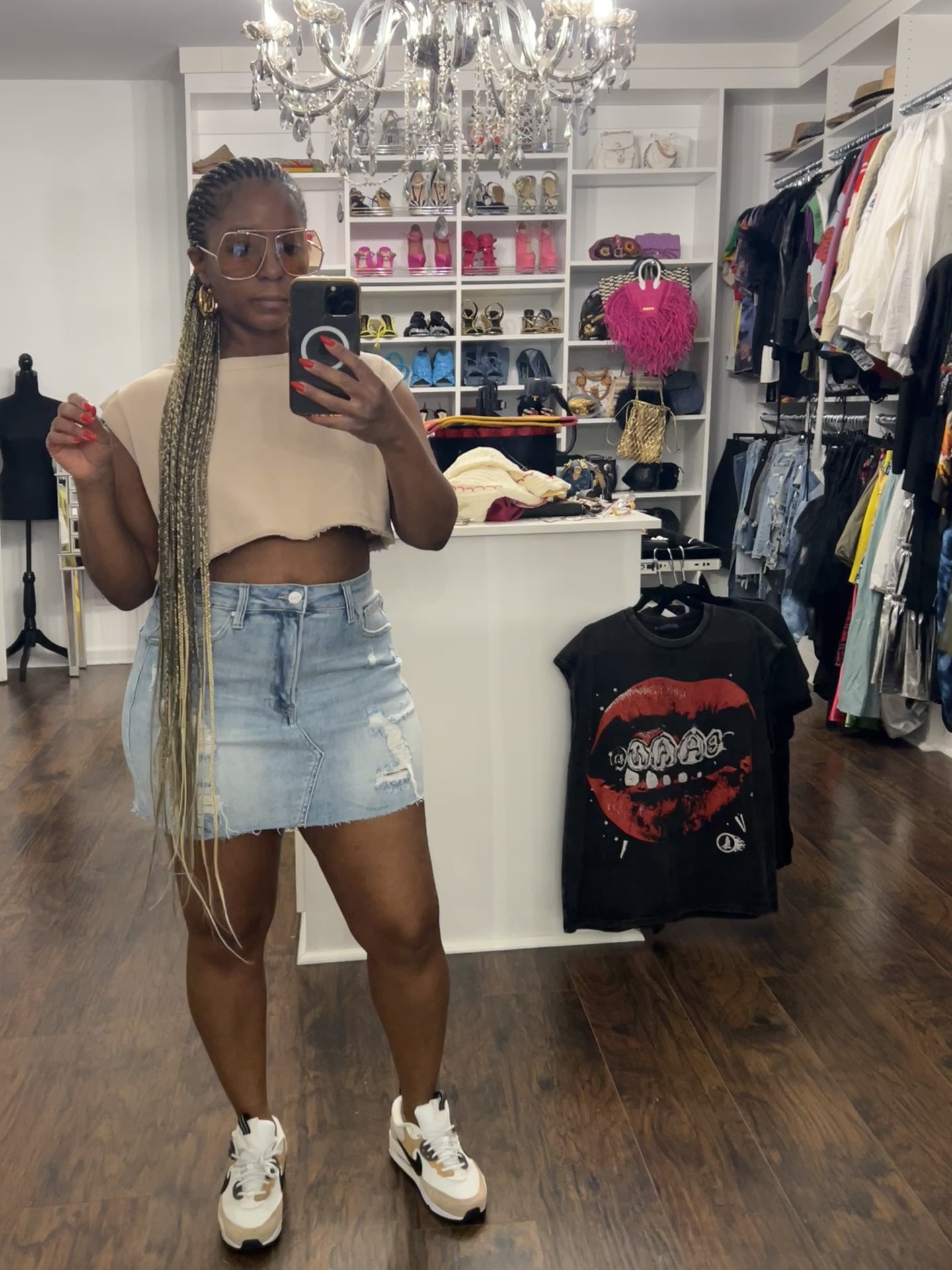 Sleeveless Cropped Sweatshirt