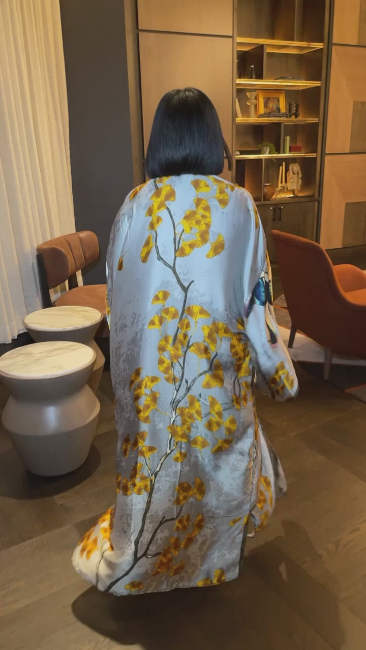 Japanese Ink-Cherry blossom kimono👘